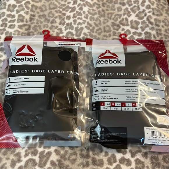 (2) Reebok Small Ladies Base Layer Crews NWT Grey and Black - Picture 1 of 5